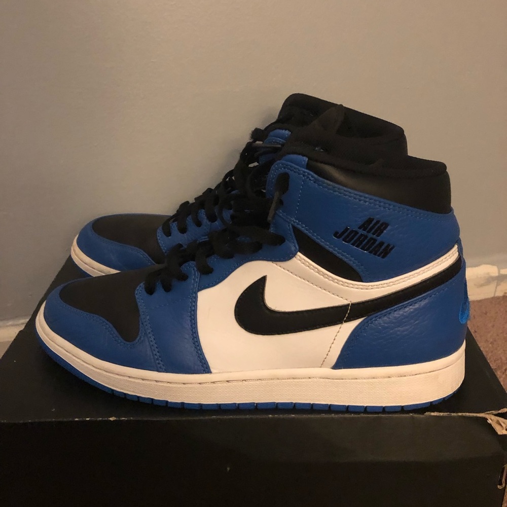 Air Jordan 1 soar blue